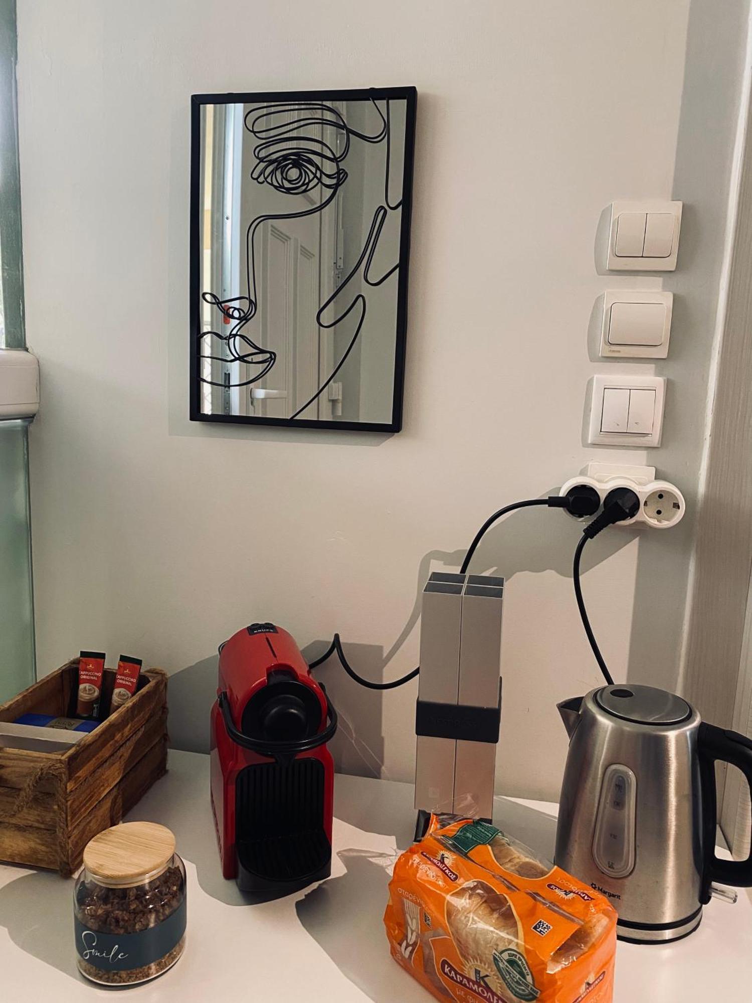Independent House At Glyfada Apartment Атина Екстериор снимка
